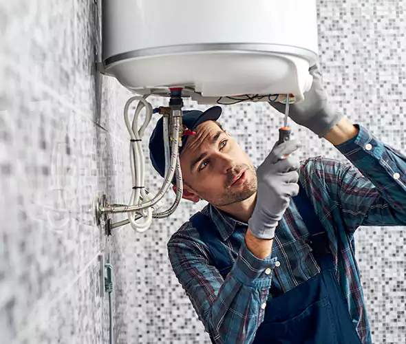 Expert Plumber for Hot Water Tank Maintenance in Cleburne, TX: Schedule Reliable Maintenance Services with Us